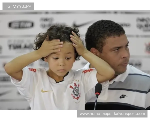 哈兰德将短期收入捐作家乡青训场改造计划,正能量刷屏 哈兰德将短期收入捐作家乡青训场改造计划,正能量刷屏