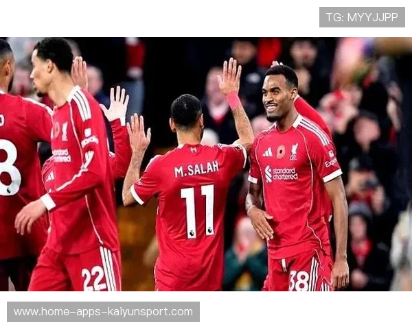 足坛悲喜夜!40岁C罗双响+绝杀5大豪门集体飘红唯有曼联没赢球,c罗在曼联最经典的比赛 足坛悲喜夜!40岁C罗双响+绝杀5大豪门集体飘红唯有曼联没赢球,c罗在曼联最经典的比赛